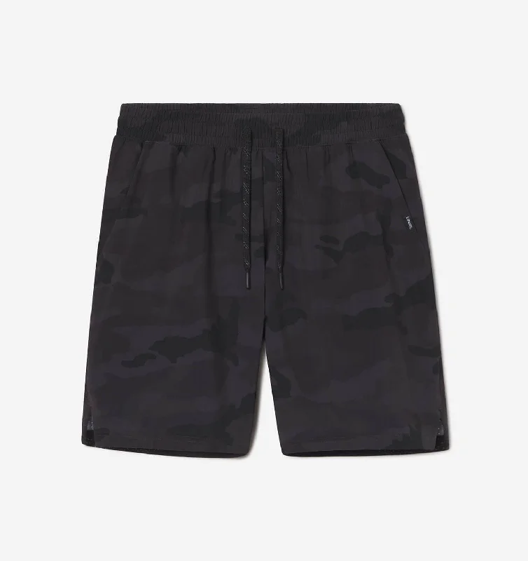Men's ripped denim shorts for a trendy streetwear aestheticStride Short [7.5"]