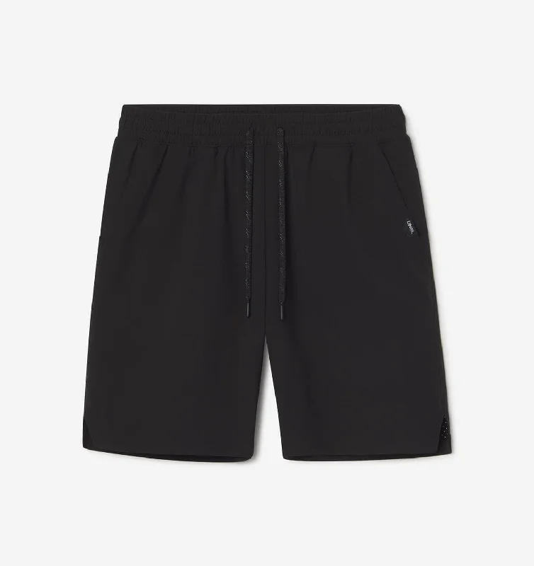 Men's adjustable - length convertible shorts for versatile useStride Short [7.5"]