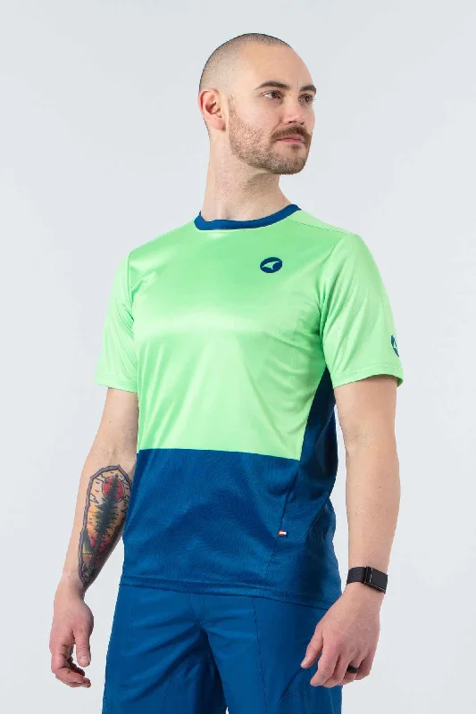 Men's Breathable Polyester Running Jerseys in Bright Neon Colors for High - Visibility WorkoutsMen's Apex Jersey Outlet Men's Breathable Polyester Running Jerseys in Bright Neon Colors for High - Visibility WorkoutsMen's Apex Jersey Outlet