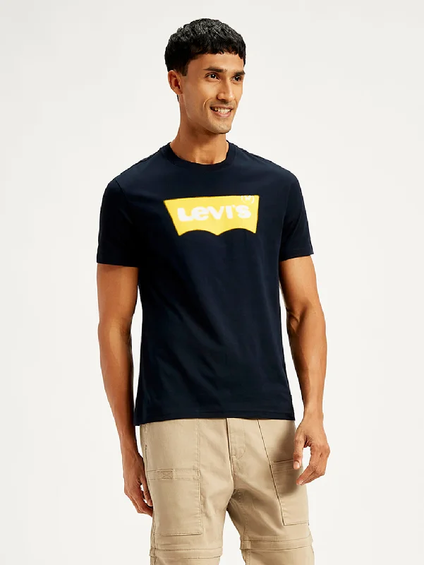 Men's thermal t - shirts with a high - neck design for cold weatherMen's Brand Logo Slim Fit T-Shirt Men's thermal t - shirts with a high - neck design for cold weatherMen's Brand Logo Slim Fit T-Shirt