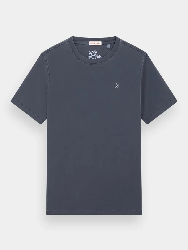 Men's jacquard woven polo shirts with intricate designsRegular-fit garment-dyed logo t-shirt Men's jacquard woven polo shirts with intricate designsRegular-fit garment-dyed logo t-shirt